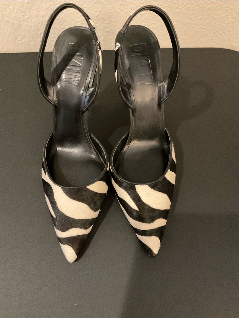 DKNY Black & White Zebra Print Pointed Toe Slingback Heels Size 9